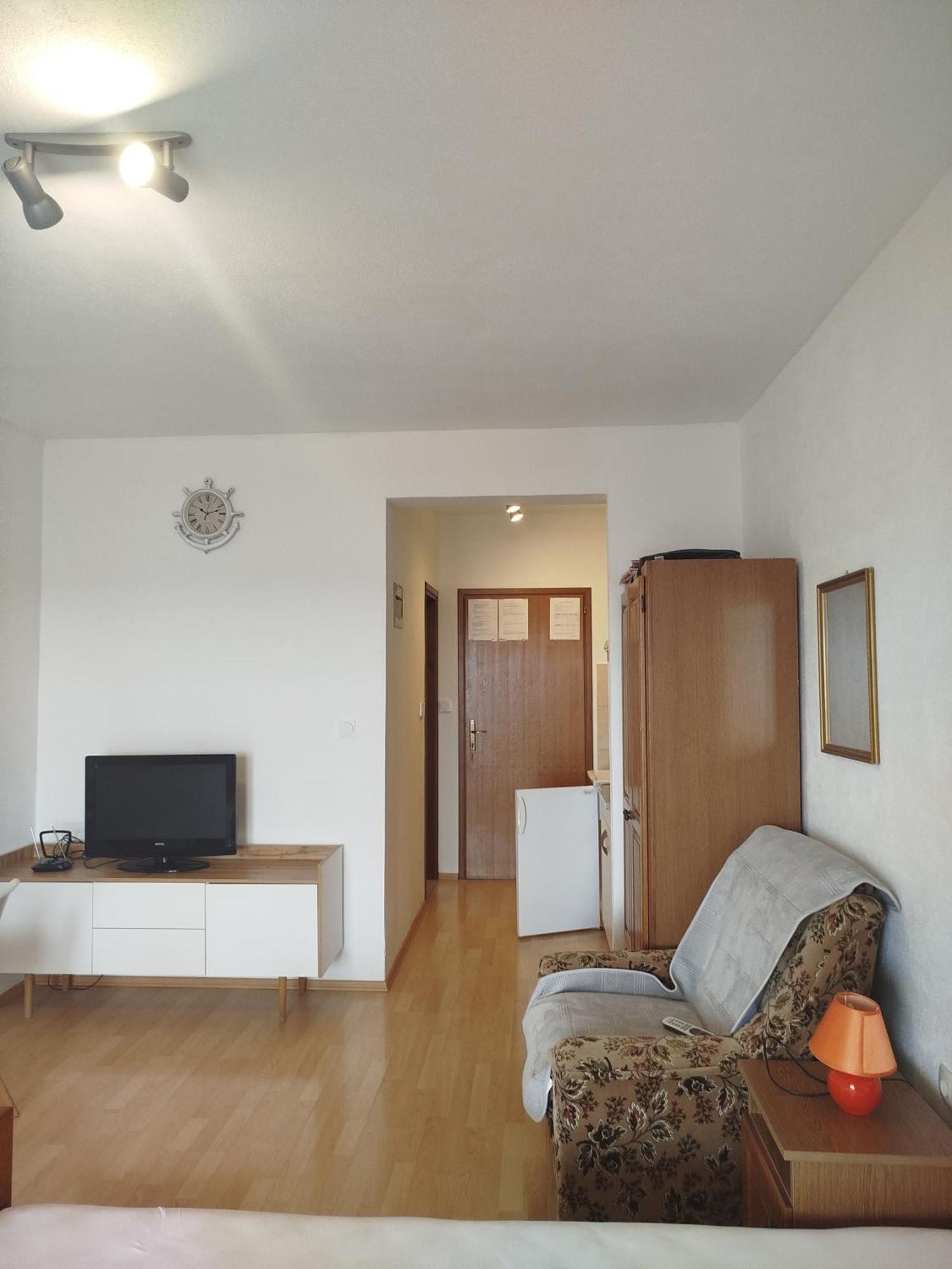 Apartmani Blazevic Omiš Zewnętrze zdjęcie